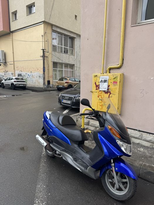 scuter(maxi) Suzuki Burgman 125 INMATRICULAT