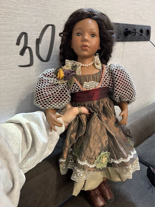 Продам фарфоровые кукол