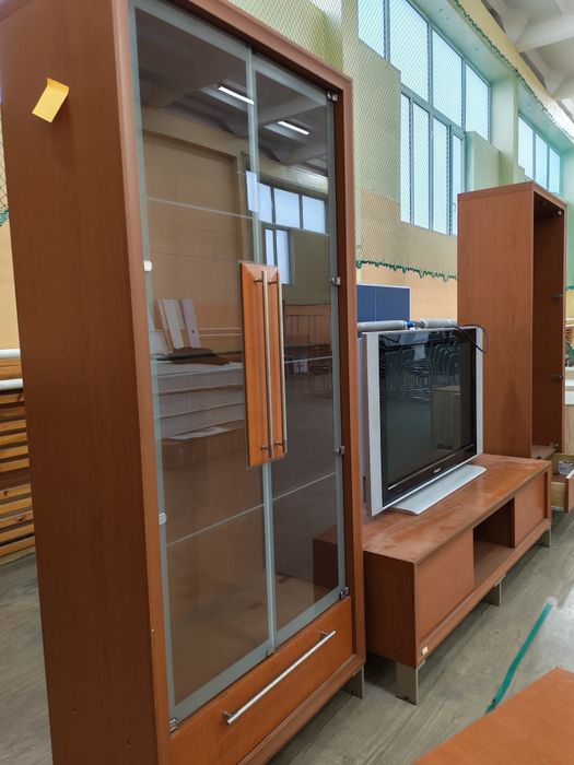 Мотрас с кроватью продам.