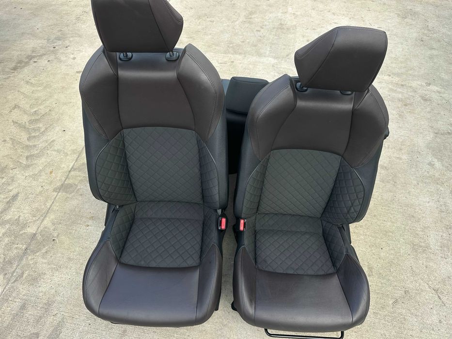Dezmembrez Toyota CHR 1,8 hybrid 2019 cod motor 2ZR-FXE