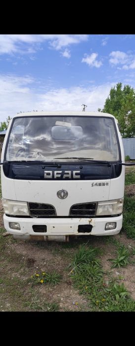 Бензовоз dongfeng