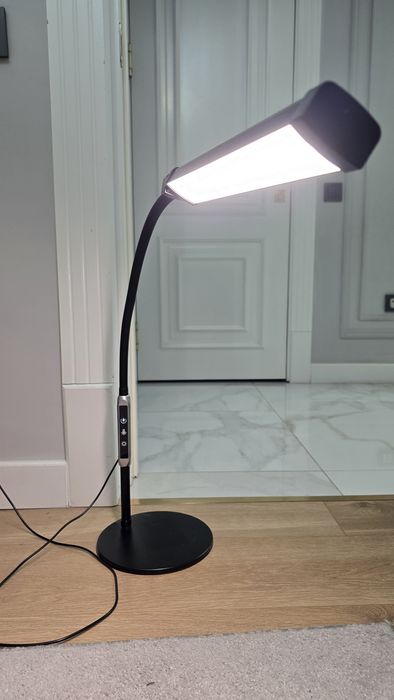 Лампа настольная