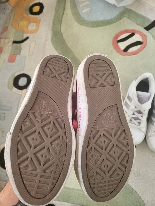 Vand adidași mărimea 30-31