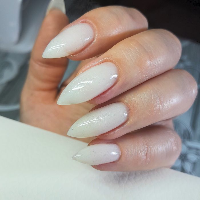 Маникюр и наращивание ногтей