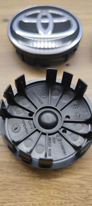 Capacele roti Toyota OEM