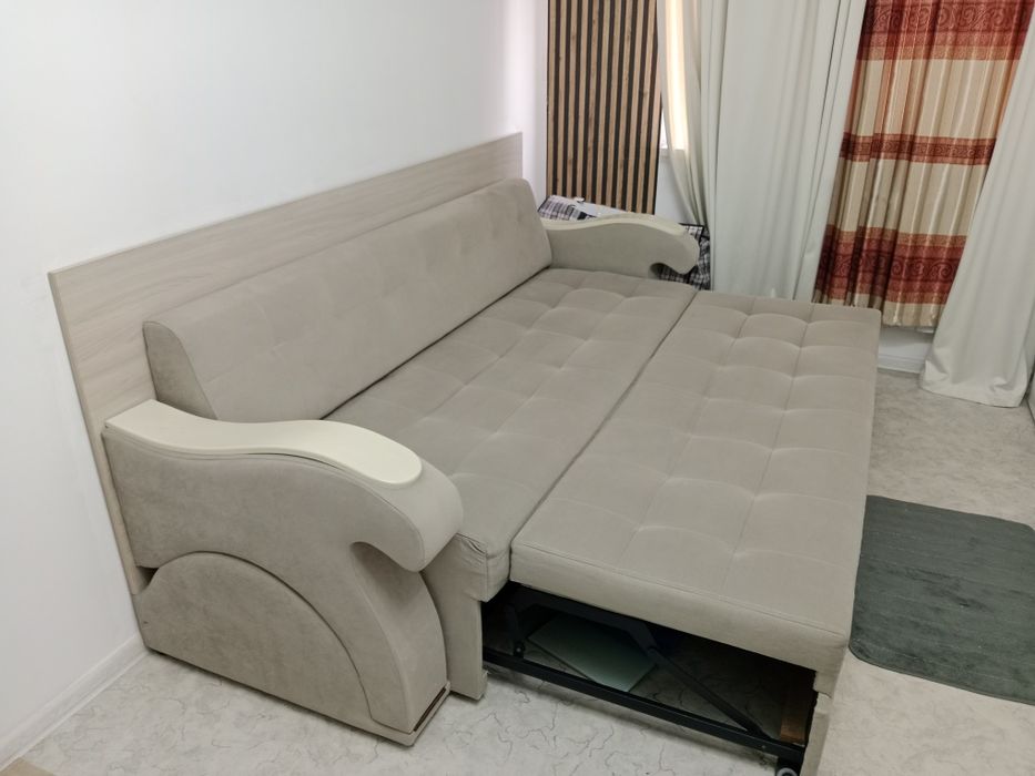 Диван кровать стол три в одном