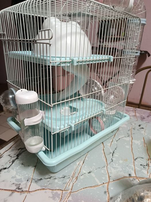 Продам клетку для хомяка