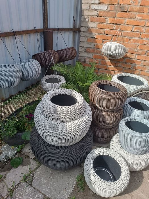 Продам кашпо под цветы