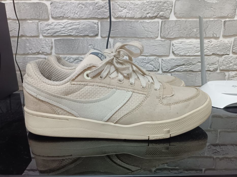 Оригинальные кроссы Li-ning