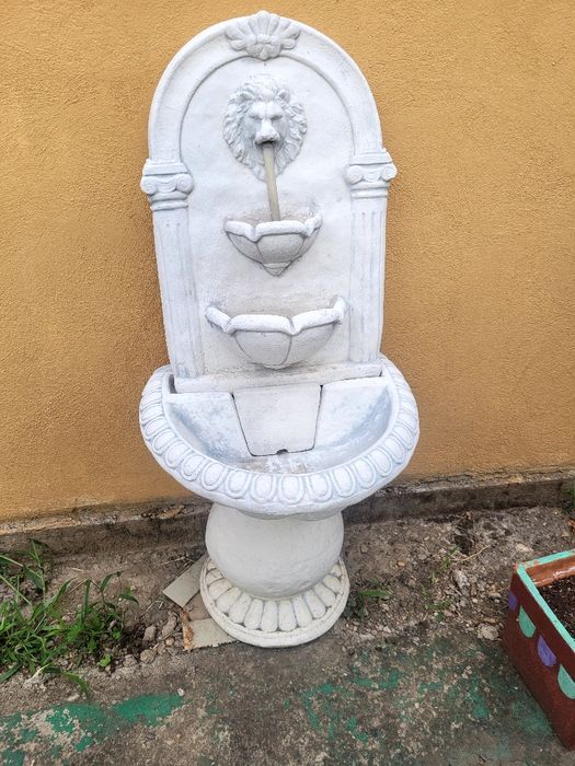 Fintina de vinzare
