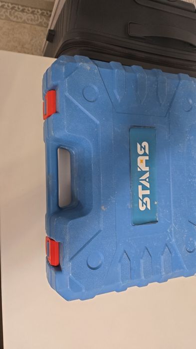 Продам Гайковерт