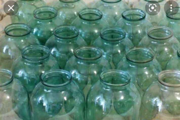 Продаётся стеклянная банки