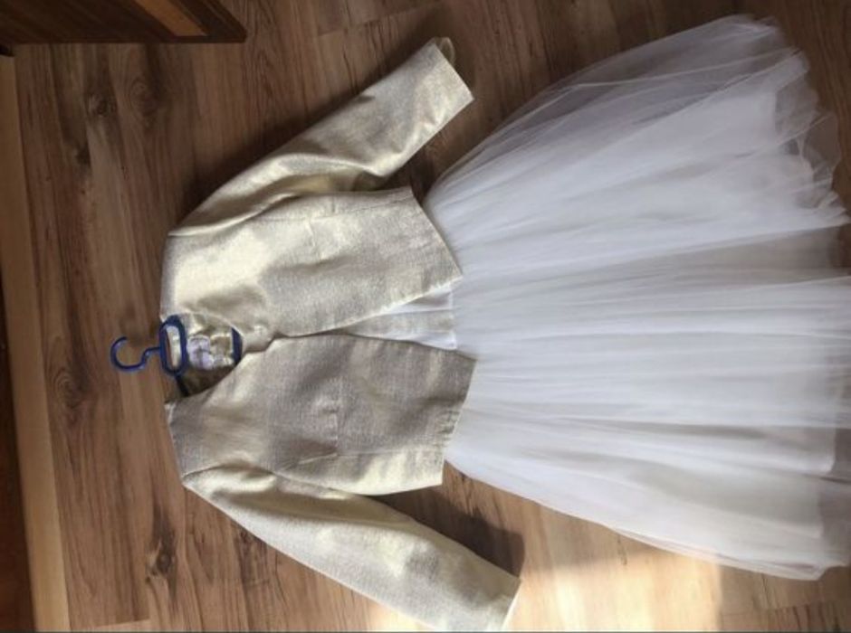 Официална рокля и болеро на Юнона