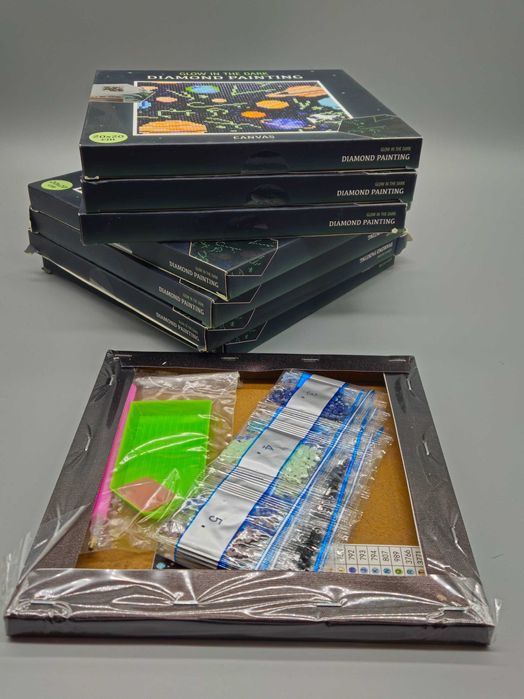 Diamond Painting  диамантен гоблен на платно 20x20 см (Космос/Планети)