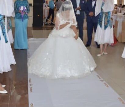 Свадебный платье