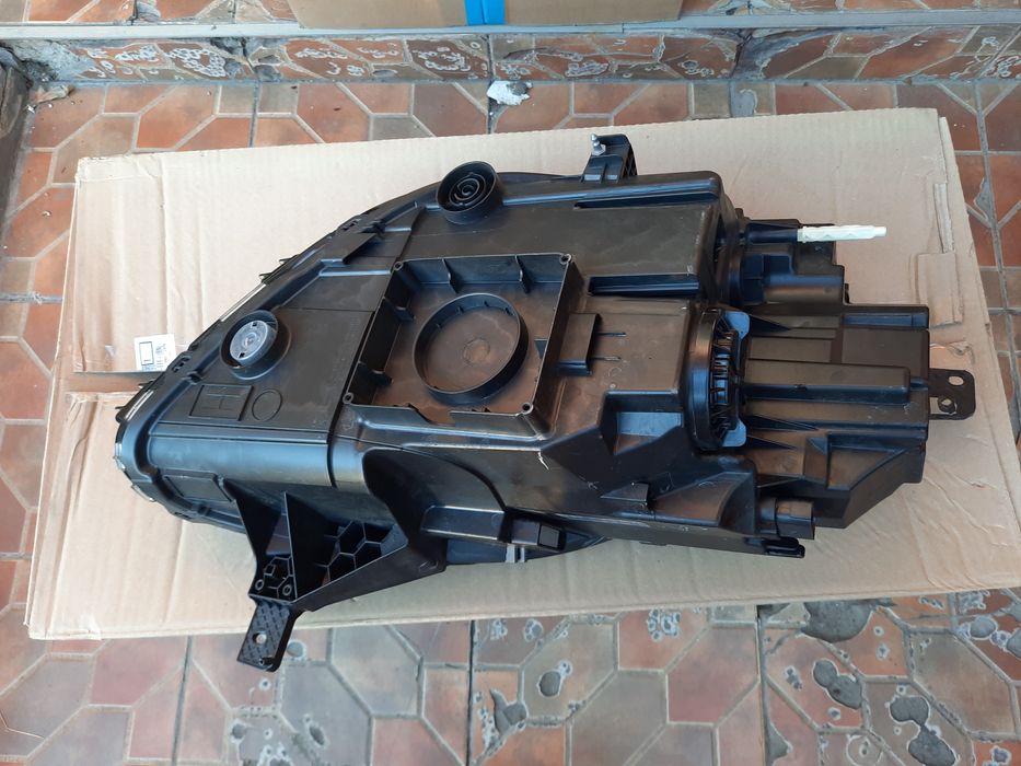 Far stânga ford Puma an fabricație 2018-2024