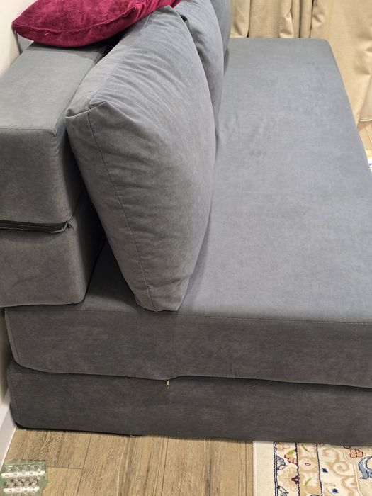 Диван бескаркасный, обивка велюр