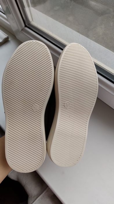 Продам обувь 35 размер.