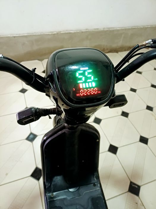 Ideal holatdagi Elektroskuterlar