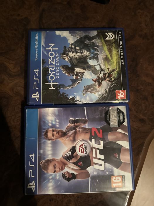 Продам PS4 на 500 гб