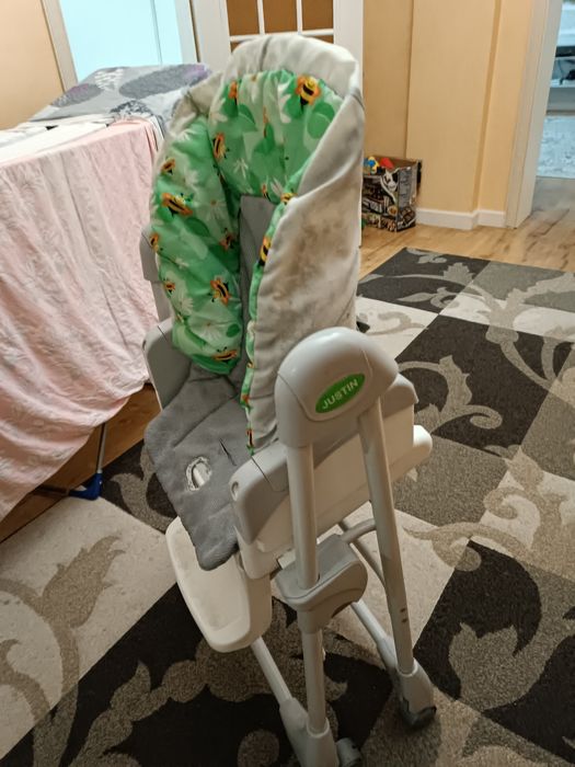 Стульчик для кормления за столом