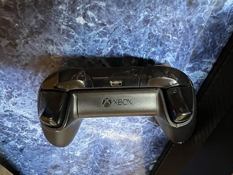 Vand Xbox One 1 Tb. , cu Kinect