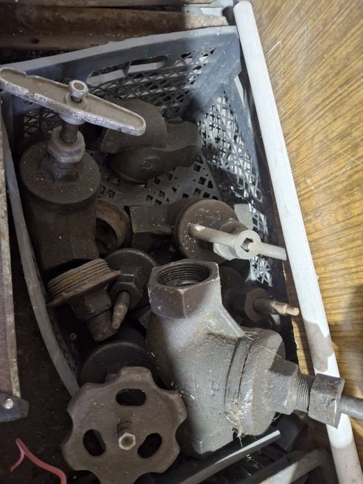 Продам вентиля 40