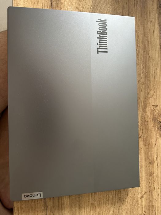 Продам ноутбук новый Lenova