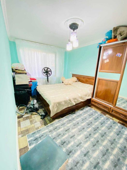 Продам 3х комнатный квартиру