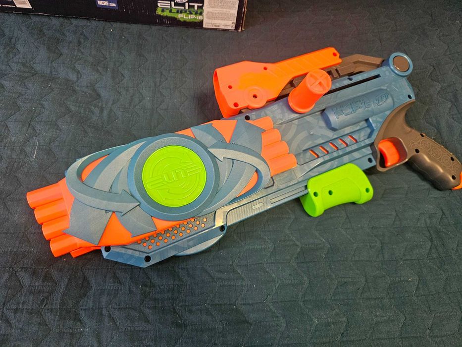 Nerf  elite 2.0 flipshots