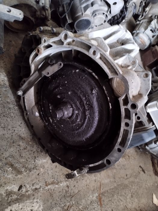 Продавам автоматична скоростна кутия за Мерцедес B class-2013г