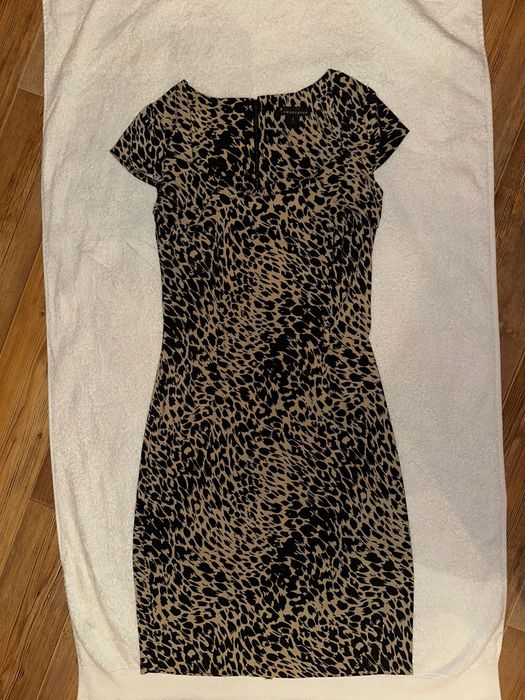 Продам плвтье пару раз одевали