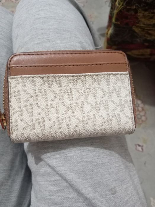 Michael Kors Jet Set Travel Medium Zip-Around Wallet (Оригинал) б/у