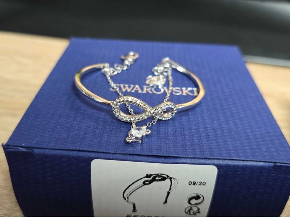 Bratara Swarovski Hyperbola Bangle Infinity