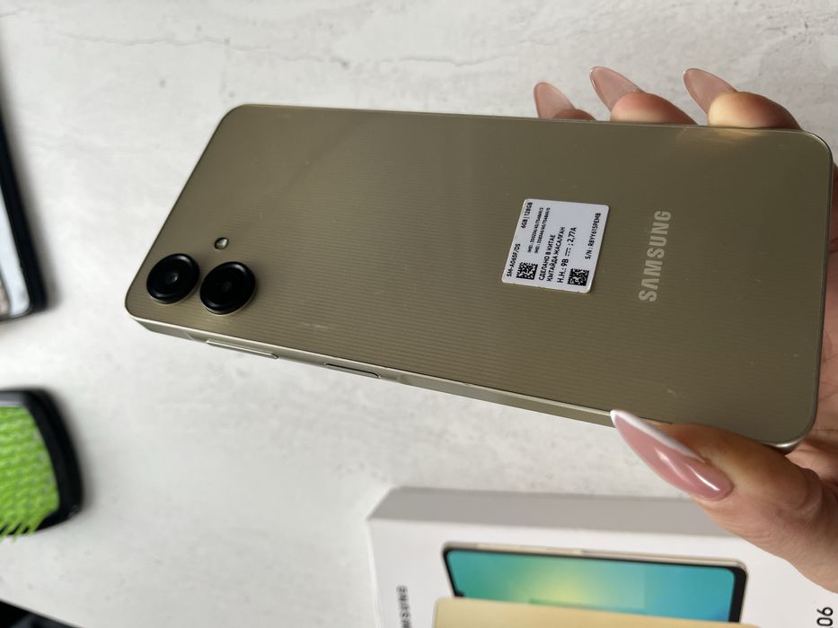 Продам телефон !