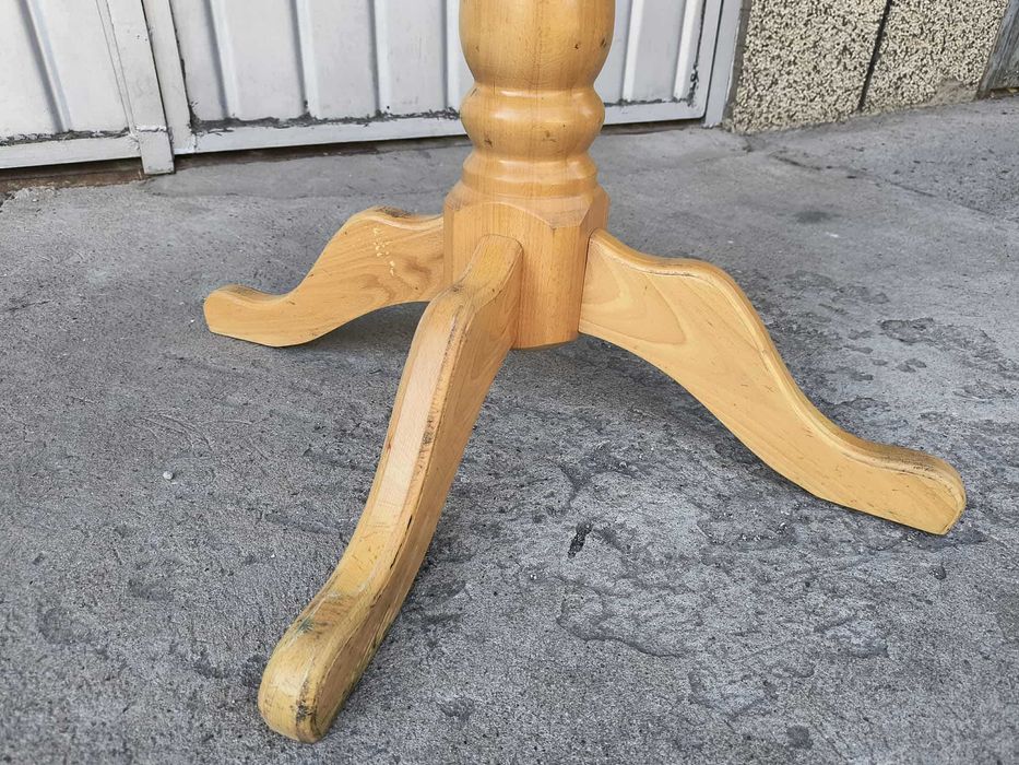 Кухненска маса разтегателна с диаметър 101 см. – масив