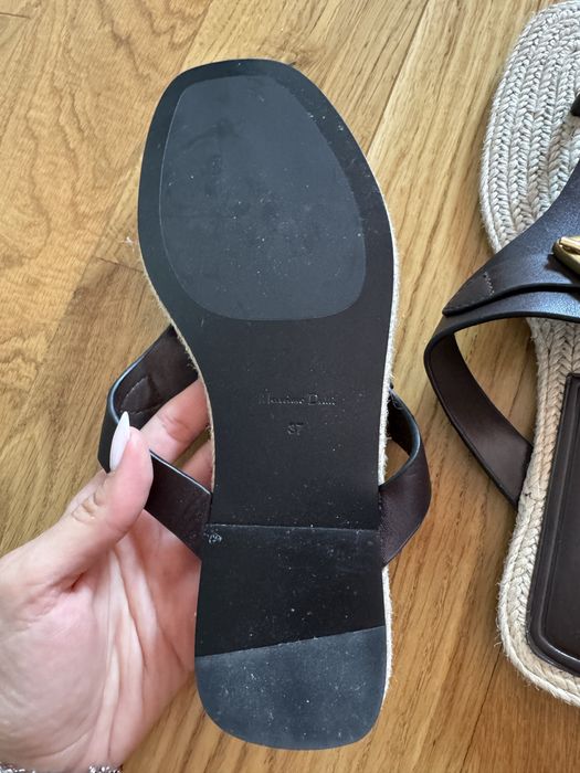 Кожени чехли Massimo Dutti