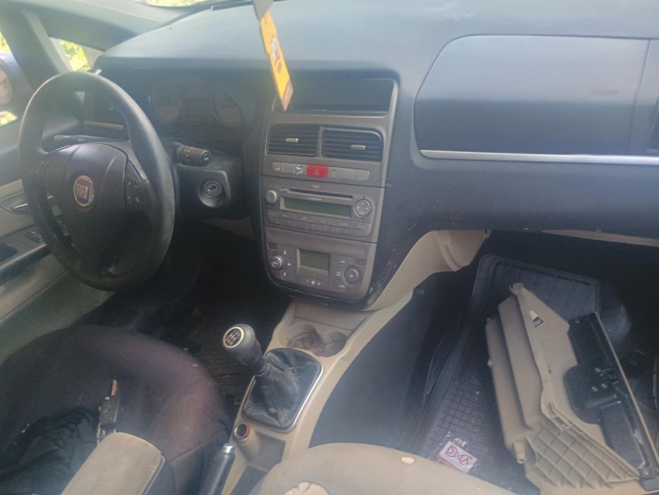 Bara fata spate faruri capota jante oglinda usa haion geam fiat linea