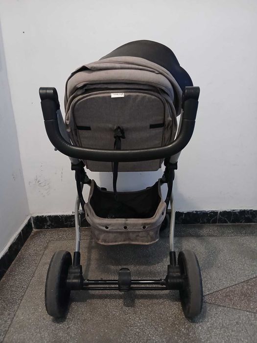 Vand Carut bebe Chipolino   3 in 1 cadru aluminiu, usor .