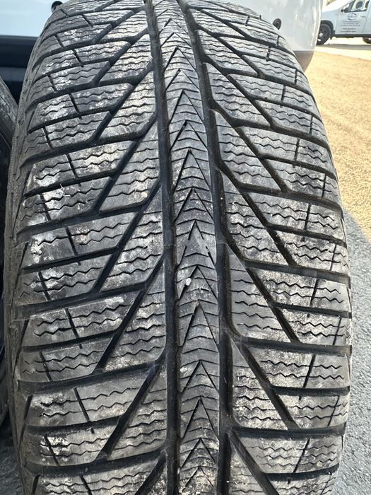 Jante  tabla de 16  pentru  wolkswagen ,audi ,etc cu cauciucuri de iarna foarte bune