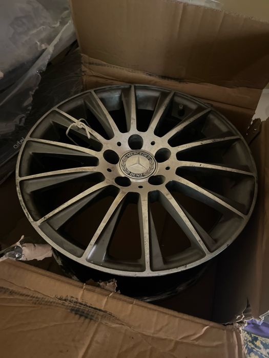 Merseden-benz olingan