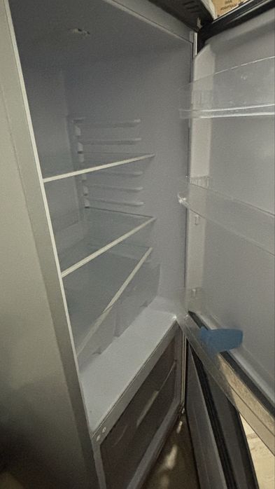 Продам холодильник бирюса