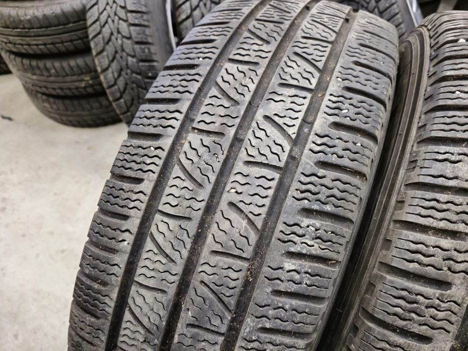 4 anvelope iarna Pirelli 235 65 16C