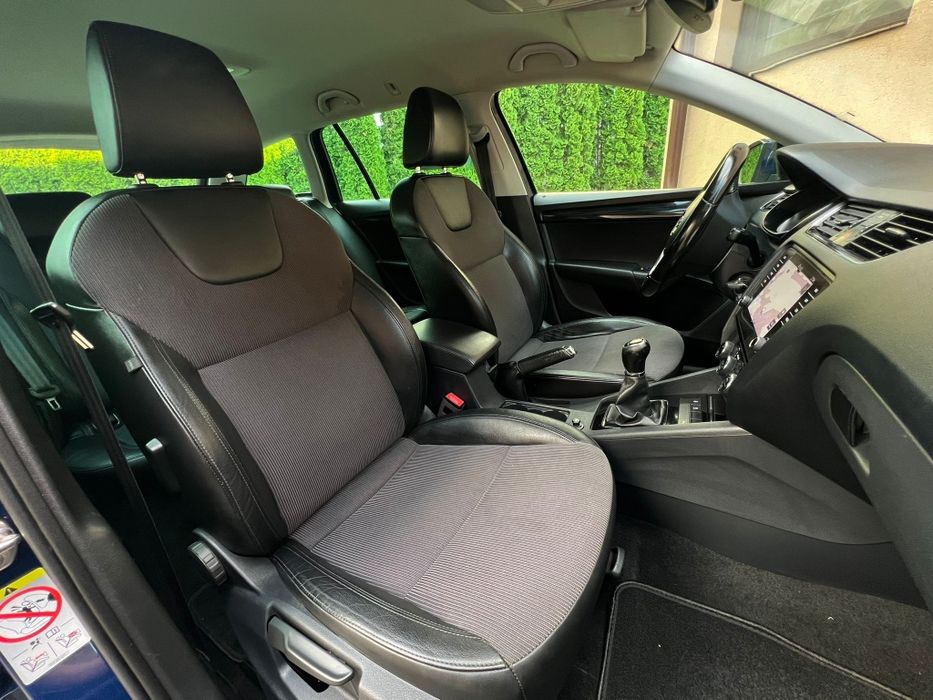 Skoda Octavia Elegance 2.0 TDI*Piele*Carlig*Navi*Senzori*Tempomat
