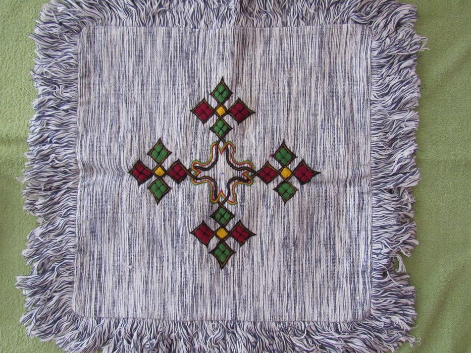 Възглавница от Етиопия, ръчно изработена