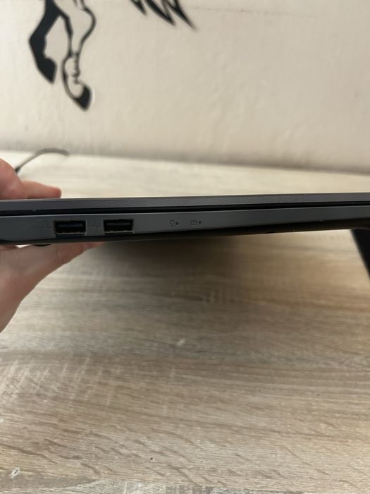 Laptop Asus VivoBook