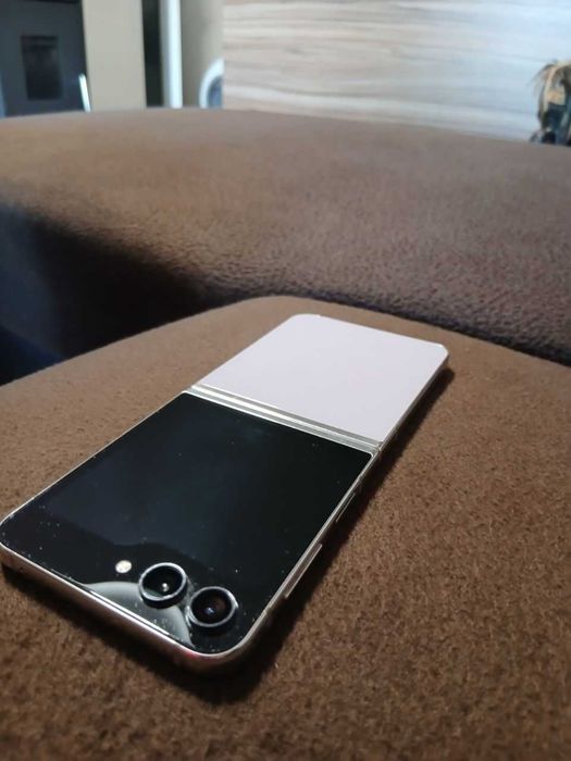 Samsung Z Flip 5