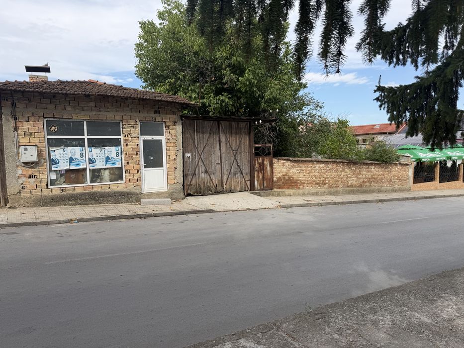 Продава се Къща в Смядово - 320 кв.м за 204 €/кв.м - Снимка #2