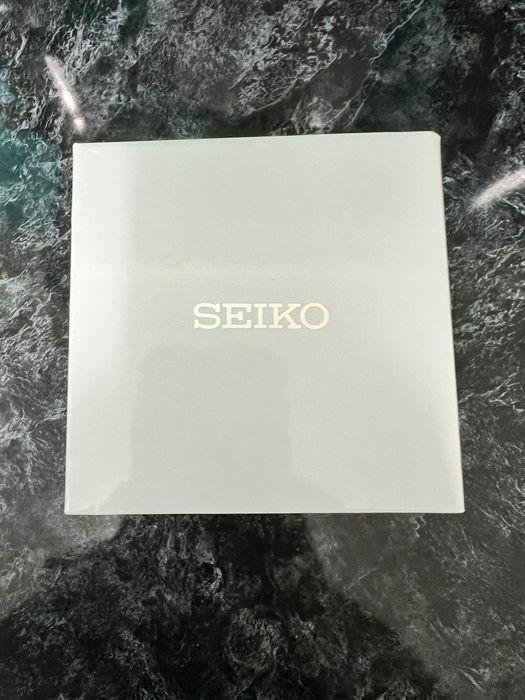 Часовник Seiko позлатен