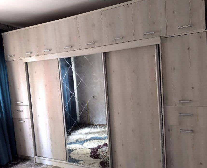 5 qanotli oq MDF shkaf yangi holatda